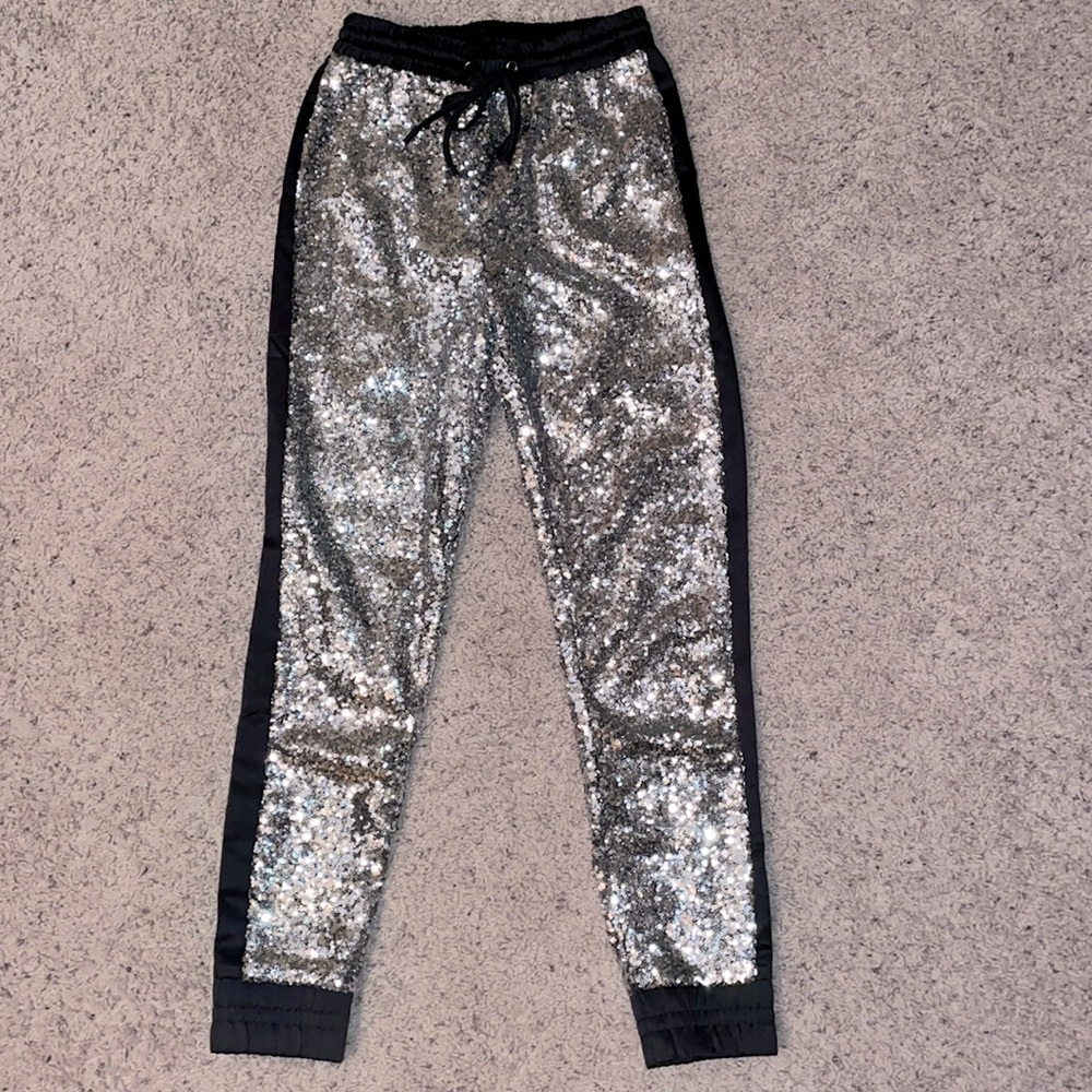 NWT Vici sequin joggers